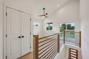 513 W Odell St, Austin, TX 78752 - Photo 23