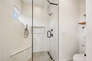 513 W Odell St, Austin, TX 78752 - Photo 17