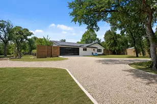 9110 Chisholm Ln, Austin, TX 78748 - Photo 1