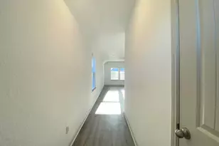 131 Ft Clark Spgs Dr, Hutto, TX 78634 - Photo 3