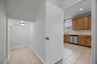 467 Twisted Oaks Lane, Buda, TX 78610 - Photo 11
