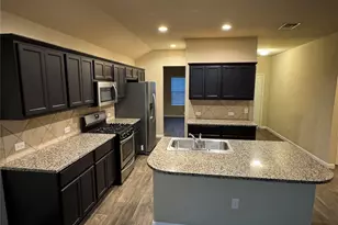 10801 Mule Train Dr, Austin, TX 78754 - Photo 3