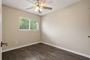 179 S Holly St, Georgetown, TX 78626 - Photo 11