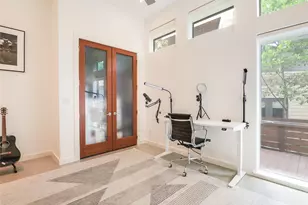 1621 W 12th St, Austin, TX 78703 - Photo 7