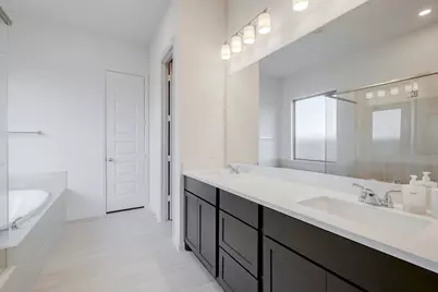 712 Lariat Loop, Liberty Hill, TX 78642 - Photo 11