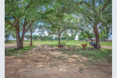 1650 County Road 439, Thorndale, TX 76577 - Photo 31