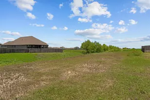 716 Sassafras St, Hutto, TX 78634 - Photo 35