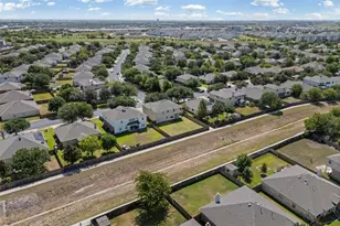18932 Chrighton Castle Bend, Pflugerville, TX 78660 - Photo 29