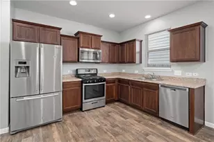 251 Pearl Wy, Buda, TX 78610 - Photo 9