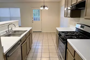 1012 Christopher Ave, Round Rock, TX 78681 - Photo 13