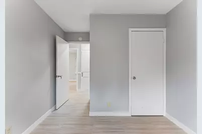 2700 E East Side Drive, Austin, TX 78704 - Photo 13
