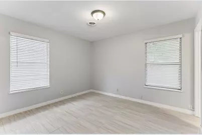 2700 E East Side Drive, Austin, TX 78704 - Photo 17
