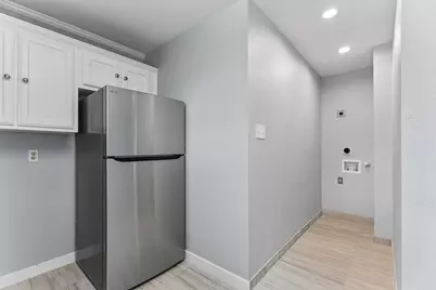 2700 E East Side Drive, Austin, TX 78704 - Photo 9