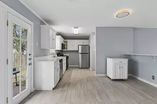 2700 E East Side Dr, Austin, TX 78704 - Photo 7