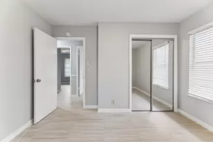2700 E East Side Dr, Austin, TX 78704 - Photo 19