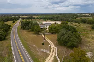 2410 Fm 1680, Moulton, TX 77975 - Photo 35
