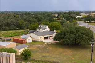 2410 Fm 1680, Moulton, TX 77975 - Photo 37
