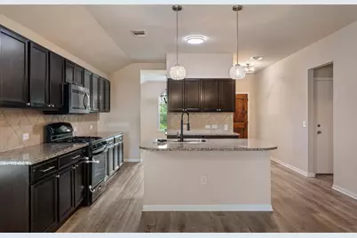 533 Luna Vista Drive, Hutto, TX 78634 - Photo 7