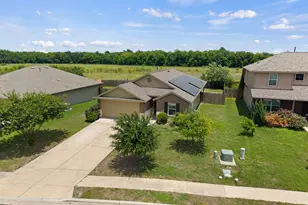 533 Luna Vista Dr, Hutto, TX 78634 - Photo 33
