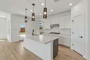 536 Rubber Tree Wy, Buda, TX 78610 - Photo 7