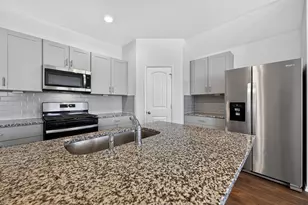 326 N Richland Dr, Lockhart, TX 78644 - Photo 9
