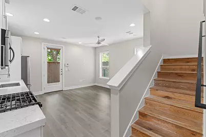 3010 E 18th 1/2 Street #B, Austin, TX 78702 - Photo 13
