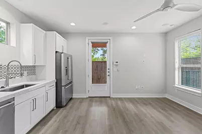 3010 E 18th 1/2 Street #B, Austin, TX 78702 - Photo 3