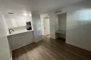 2410 Longview St, Austin, TX 78705 - Photo 3