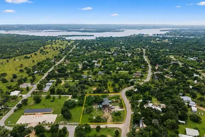 1503 Kingsoak Drive, Marble Falls, TX 78654 - Photo 3