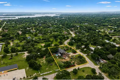 1503 Kingsoak Drive, Marble Falls, TX 78654 - Photo 5
