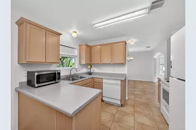 506 Knights Row, Cottonwood Shores, TX 78657 - Photo 7