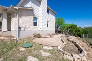 506 Knights Row, Cottonwood Shores, TX 78657 - Photo 33