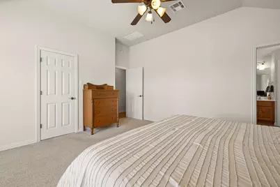 115 Independence Drive, Liberty Hill, TX 78642 - Photo 17