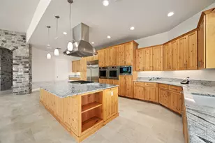 163 Floyds Run, Bertram, TX 78605 - Photo 11
