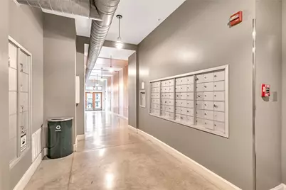 2124 E 6th Street #305, Austin, TX 78702 - Photo 27