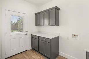 802 Creek St, Fredericksburg, TX 78624 - Photo 15