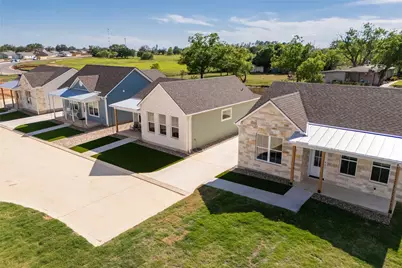 802 Creek Street #100, Fredericksburg, TX 78624 - Photo 19