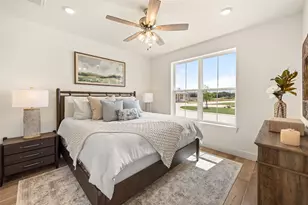 802 Creek St, Fredericksburg, TX 78624 - Photo 9