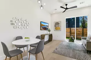 2006 S L Davis Ave, Austin, TX 78702 - Photo 5