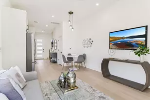 2006 S L Davis Ave, Austin, TX 78702 - Photo 9