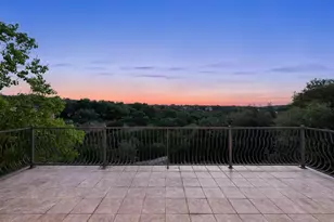 701 Hurst Creek Rd, Lakeway, TX 78734 - Photo 23