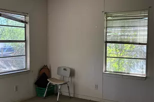 1400 Vargas Rd, Austin, TX 78741 - Photo 7