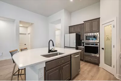 22610 Fountaingrass Lane, Lago Vista, TX 78645 - Photo 13