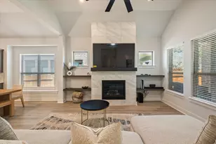 22610 Fountaingrass Ln, Lago Vista, TX 78645 - Photo 21