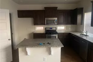 9504 Hunter Ln, Austin, TX 78748 - Photo 3