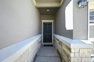 512 Lady Swiss Ln, Hutto, TX 78634 - Photo 9