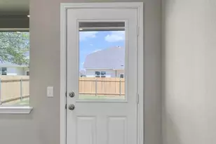 400 Barton Creek Ln, Hutto, TX 78634 - Photo 5