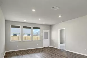 400 Barton Creek Ln, Hutto, TX 78634 - Photo 13