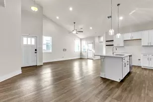 154 Elisha Dr, Liberty Hill, TX 78642 - Photo 5