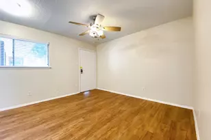 2800 Swisher St, Austin, TX 78705 - Photo 3